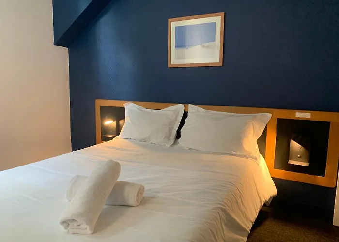 Отель Montilleul - Primrose По