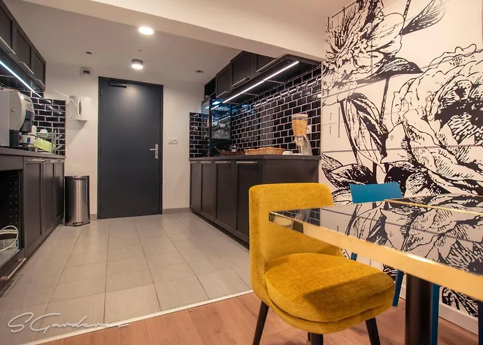 Hotel Montilleul - Primrose Pau